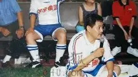 “张琳芃合同悬念揭晓：申花错失良机，转会之谜提前揭晓！”